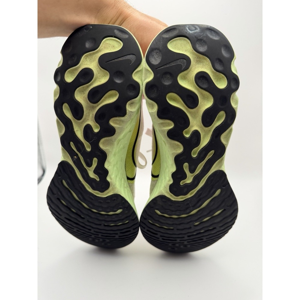 Nike React Infinity Run Flyknit White Volt Pink Women's Running Shoes Size 8 - Picture 7 of 7